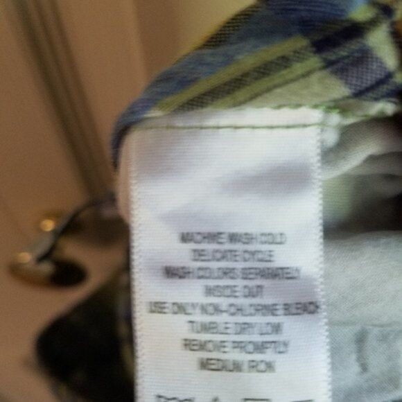 ♻️Green, Blue and Yellow Checked Capri Pants Size L - Picture 8 of 8